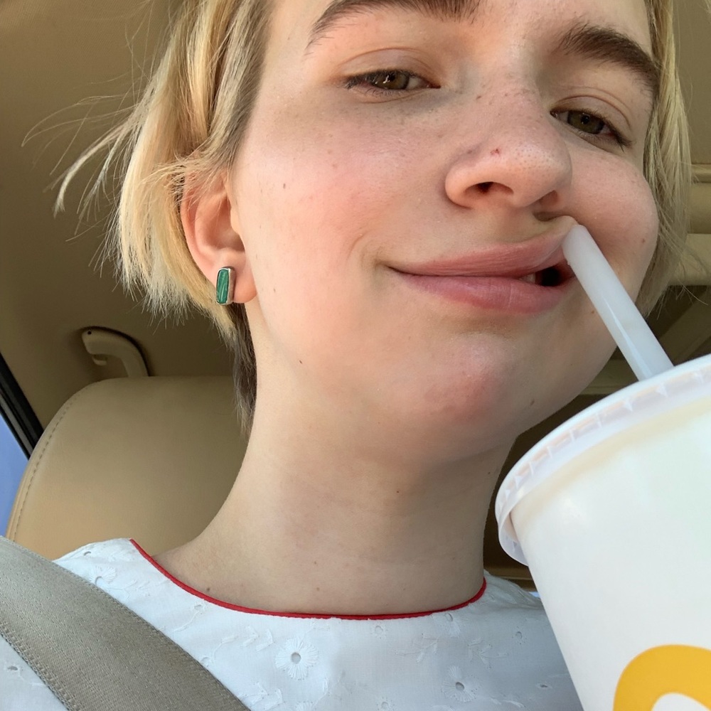 Meet your Posher, Lexie